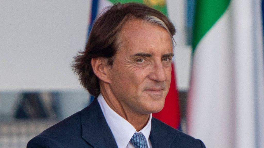 Roberto Mancini chi è: età, moglie, figli carriera, vita privata e curiosità sul C.T. della Nazionale Italiana di Calcio agli Euro2020