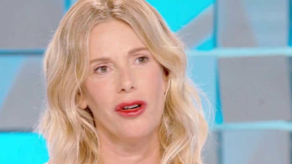 Alessia Marcuzzi senza filtri: “Sì, sono in mutande”. La conduttrice si mette a nudo su Instagram
