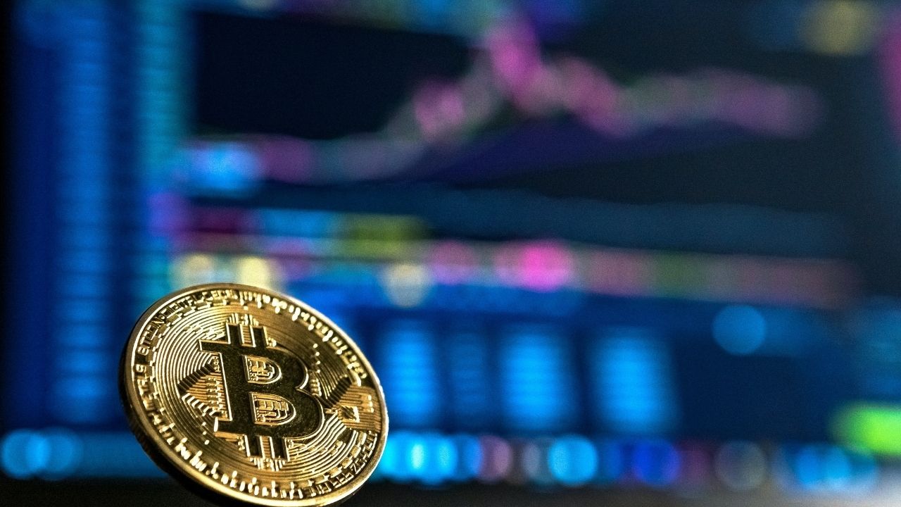 Bitcoin in calo mentre i trader scaricano Musk
