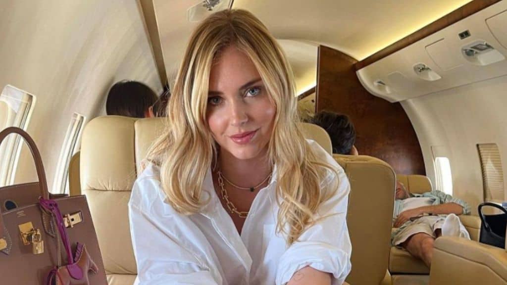 chiara ferragni sul jet privato
