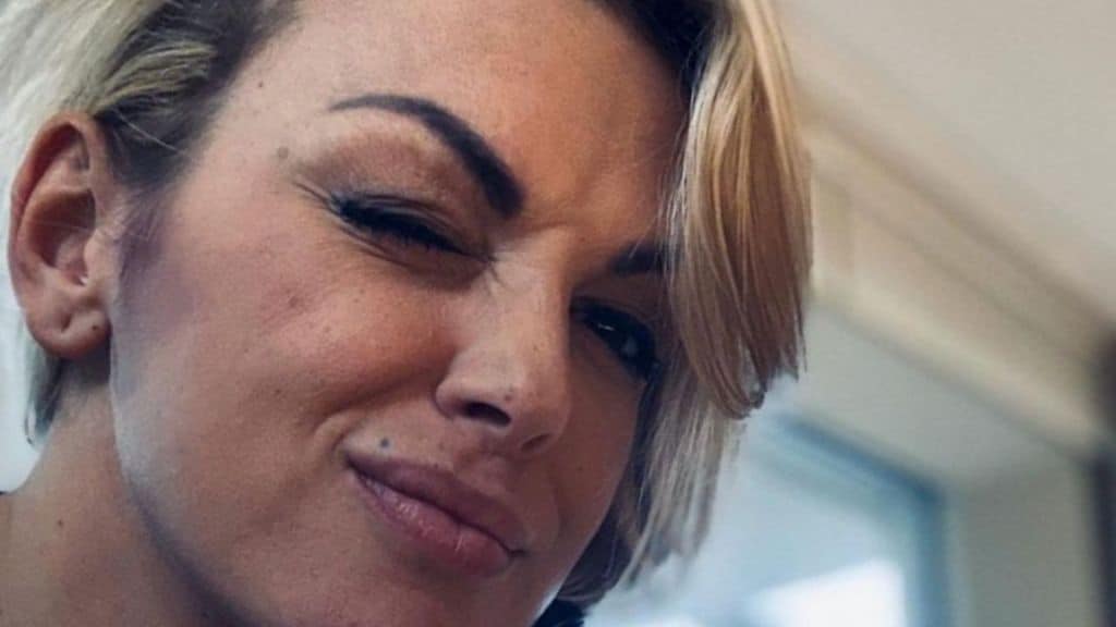 Francesca Pascale si sbattezza per protesta