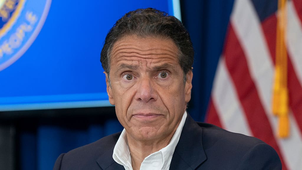 Andrew Cuomo si dimette