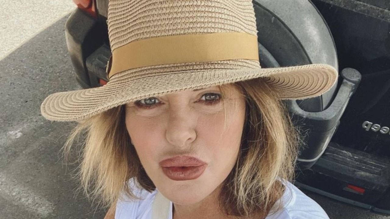 Alba Parietti si sfoga sui social prima di finire le vacanze e tornare alla sua vita: il messaggio