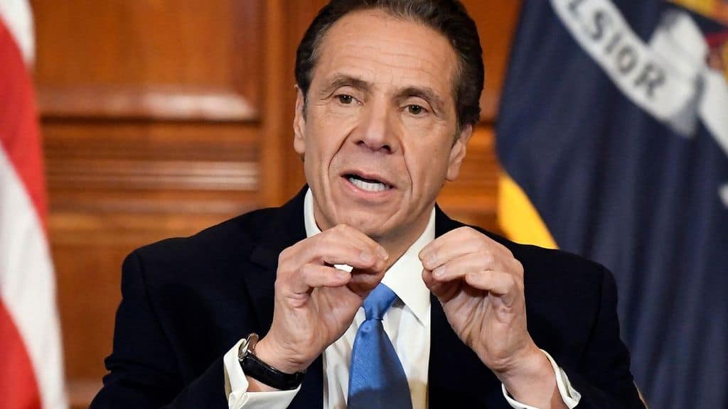 Andrew Cuomo accusato di aver molestato 11 donne