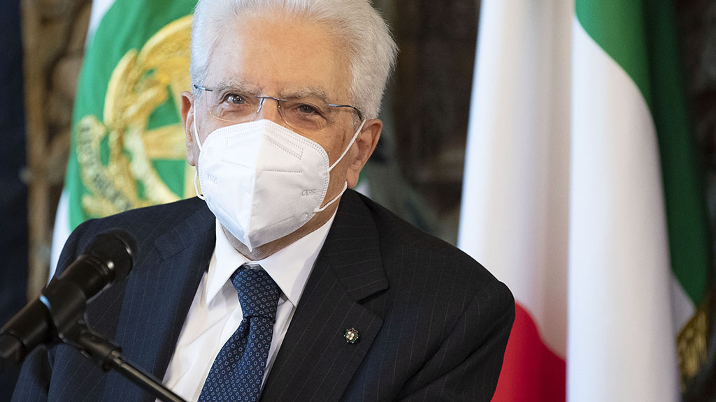 Mattarella firma decreto Green pass