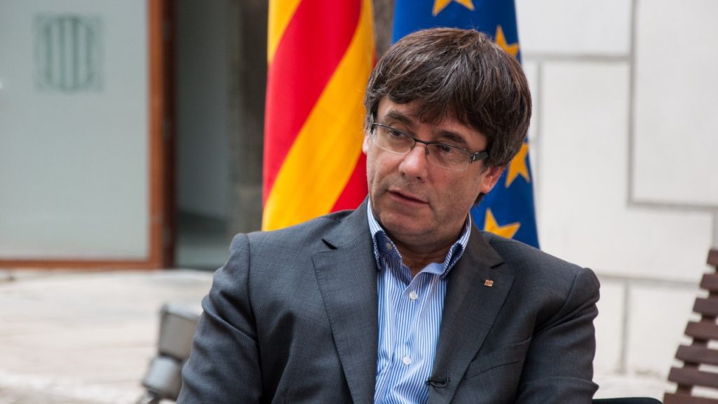 Carles Puigdemont è libero, può lasciare la Sardegna Carles Puigdemont è libero, può lasciare la Sardegna