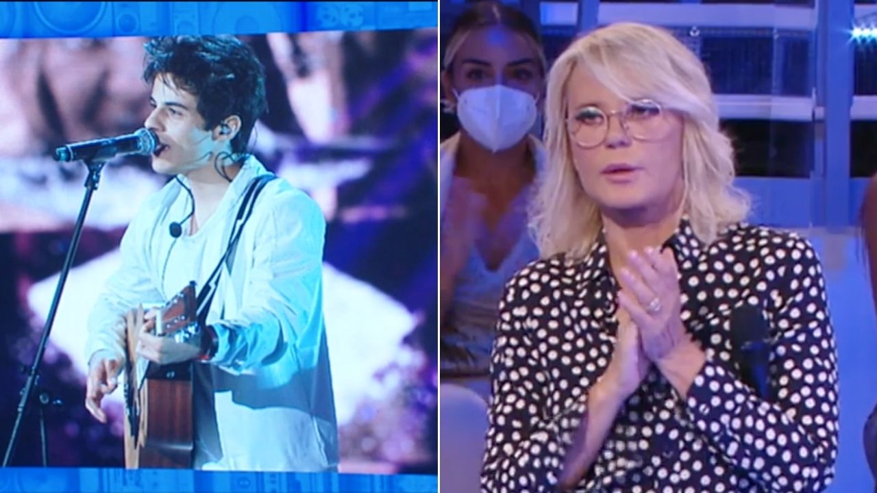 amici 21 inizia con l'omaggio a michele merlo
