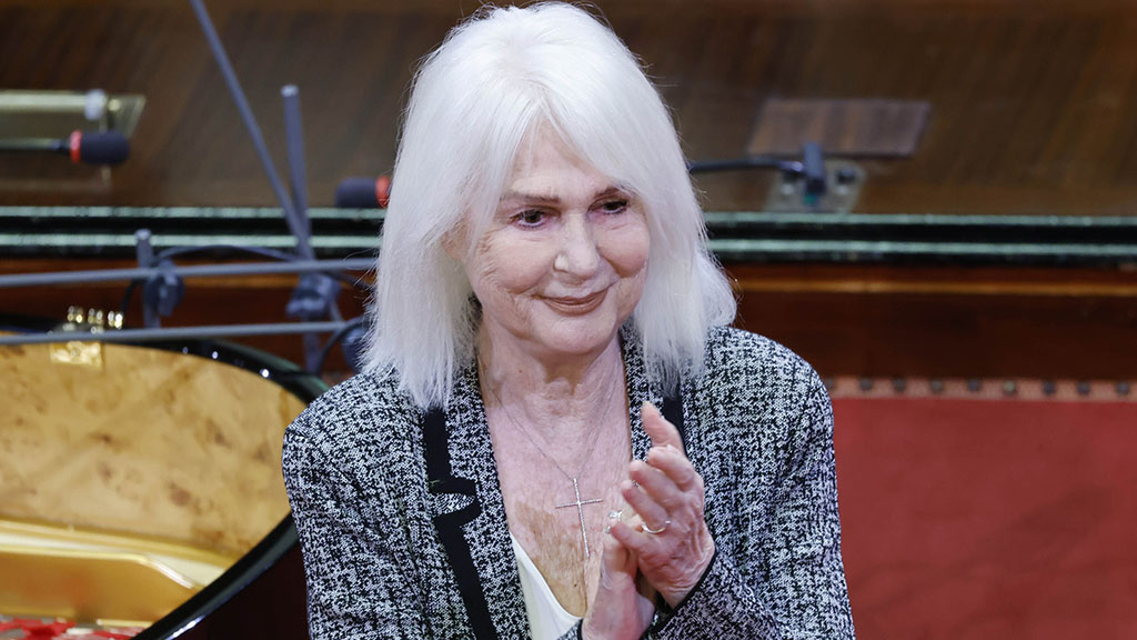 chi è Loretta Goggi