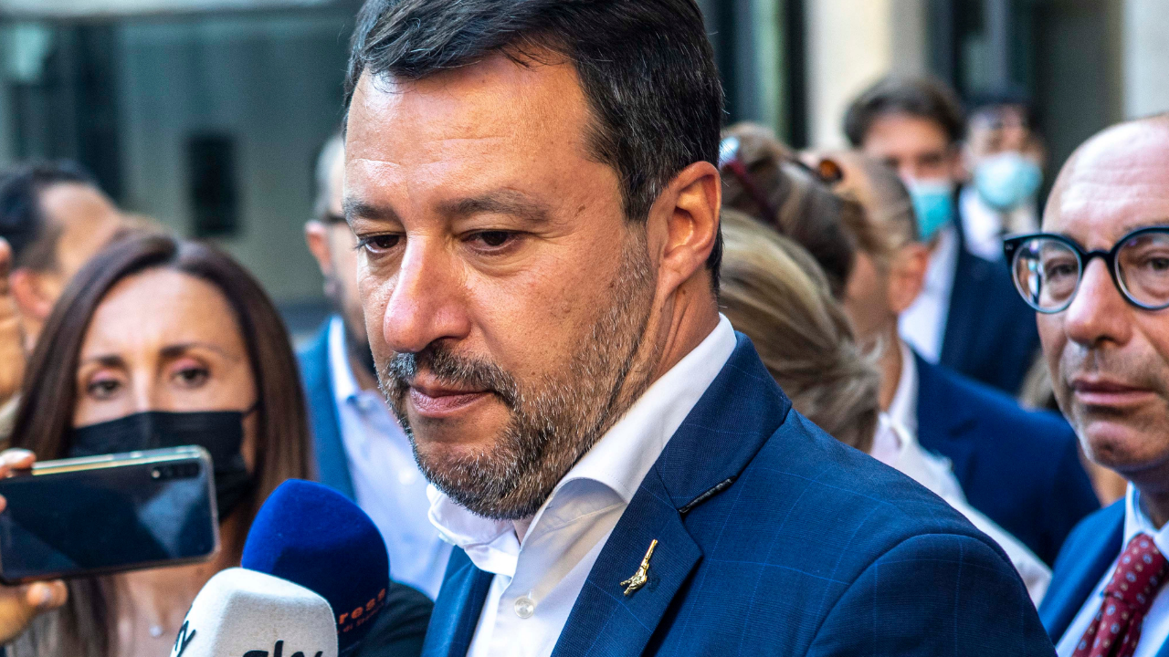 bufera su matteo salvini per la frase su varianti e vaccini