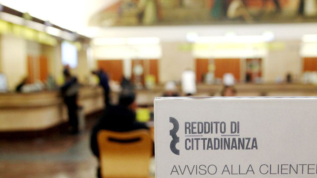 scontro sul reddito di cittadinanza