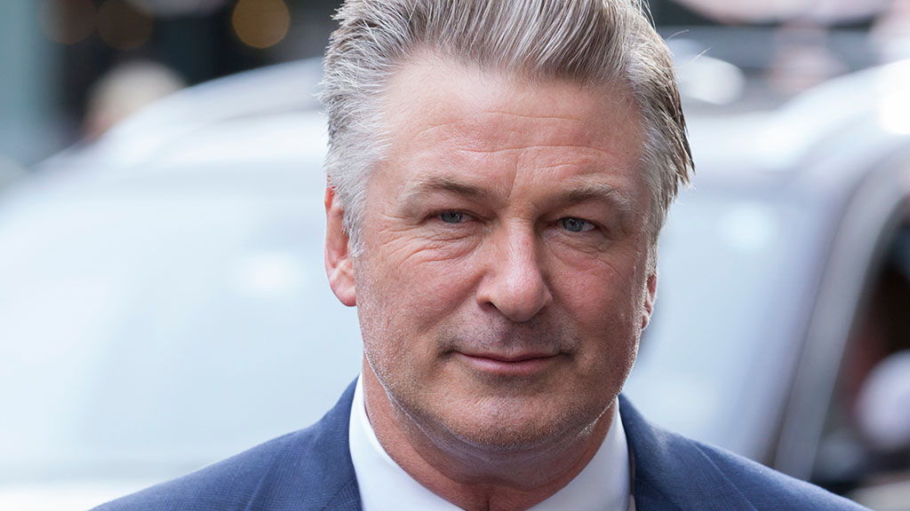 Alec Baldwin spara e uccide un donna sul set di Rust