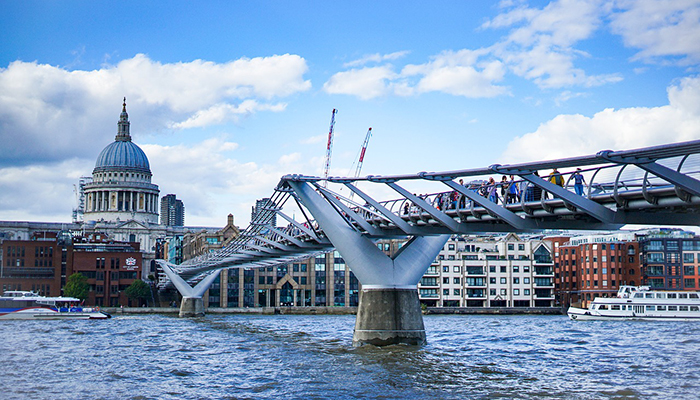 Millennium Bridge Londra