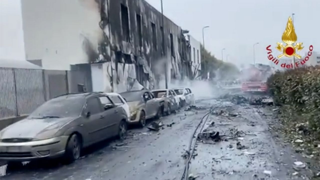 aereo precipitato a milano, il racconto dei testimoni