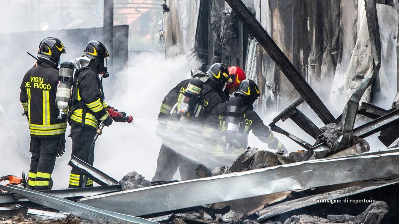 aereo precipitato a milano, chi sono le vittime