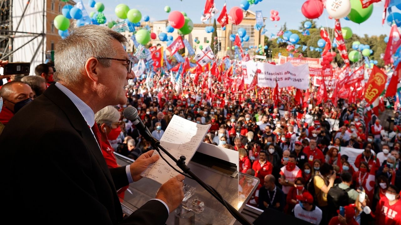 manifestazione cgil in piazza