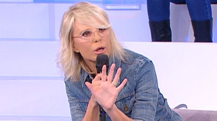 maria-de-filippi-rabbia-classe-amici