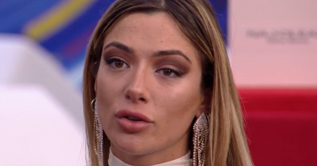 Soleil Sorge verso l’addio al Grande Fratello Vip, lo sfogo della concorrente: “Cosa devo starci a fare?” Soleil Sorge verso l’addio al Grande Fratello Vip, lo sfogo della concorrente: “Cosa devo starci a fare?”