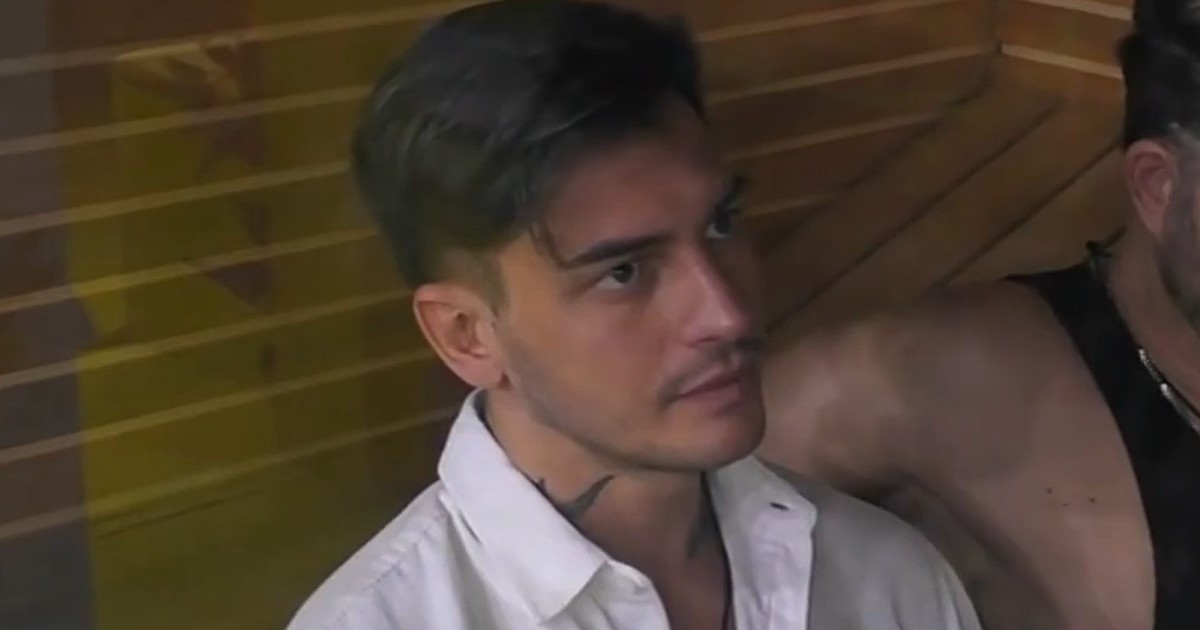 Lutto al Grande Fratello Vip per Alessandro Basciano: morto il nonno. Il concorrente parla della sua malattia