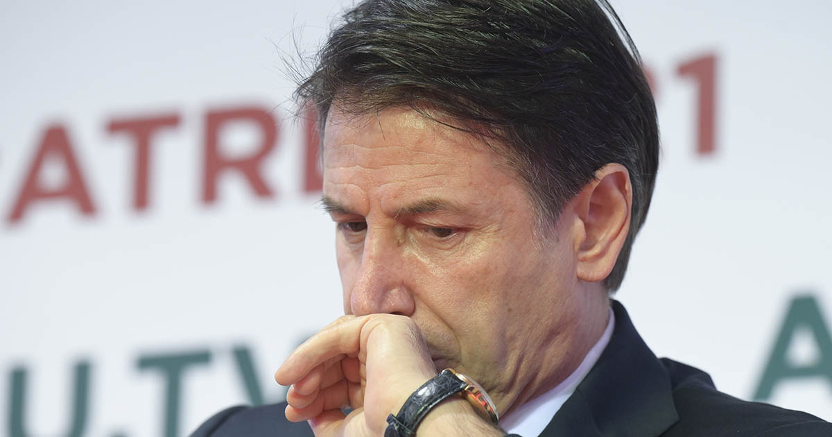 Giuseppe Conte senza stipendio