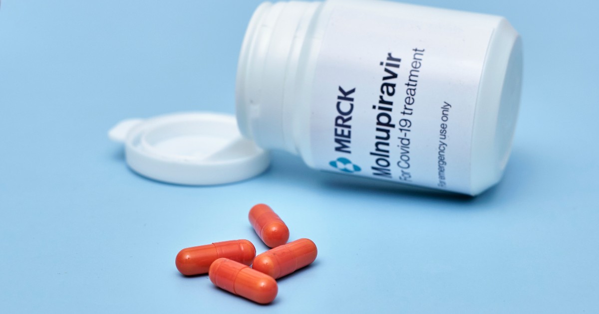 Pillola anti covid Merck e remdesivir approvati dall’Aifa: sì agli antivirali per pazienti non ospedalizzati