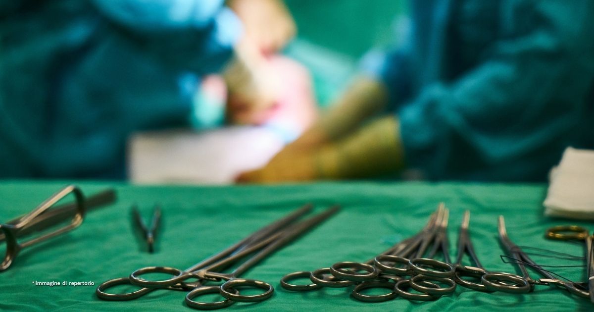 chirurga condannata per aver amputato la gamba sbagliata
