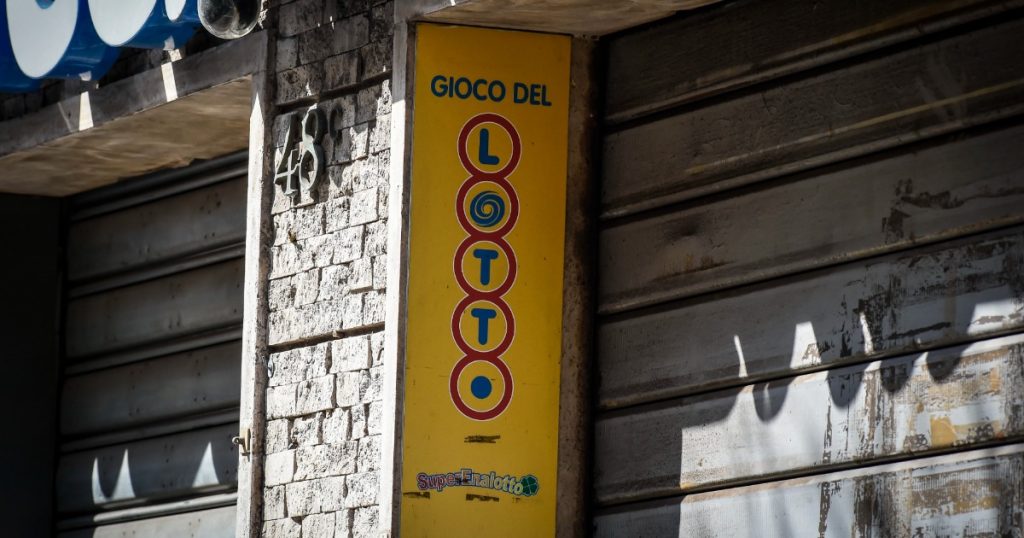 Estrazioni Lotto: l’estrazione dei numeri del Lotto di oggi martedì 7 dicembre 2021 a partire dalle ore 20:00 Estrazioni Lotto: l’estrazione dei numeri del Lotto di oggi martedì 7 dicembre 2021 a partire dalle ore 20:00