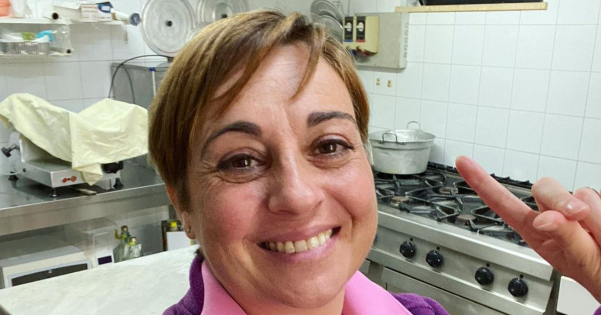 Benedetta Rossi a casa dopo l'intervento alla schiena: "Sono 15 centimetri di taglio, ho paura di farmi male"