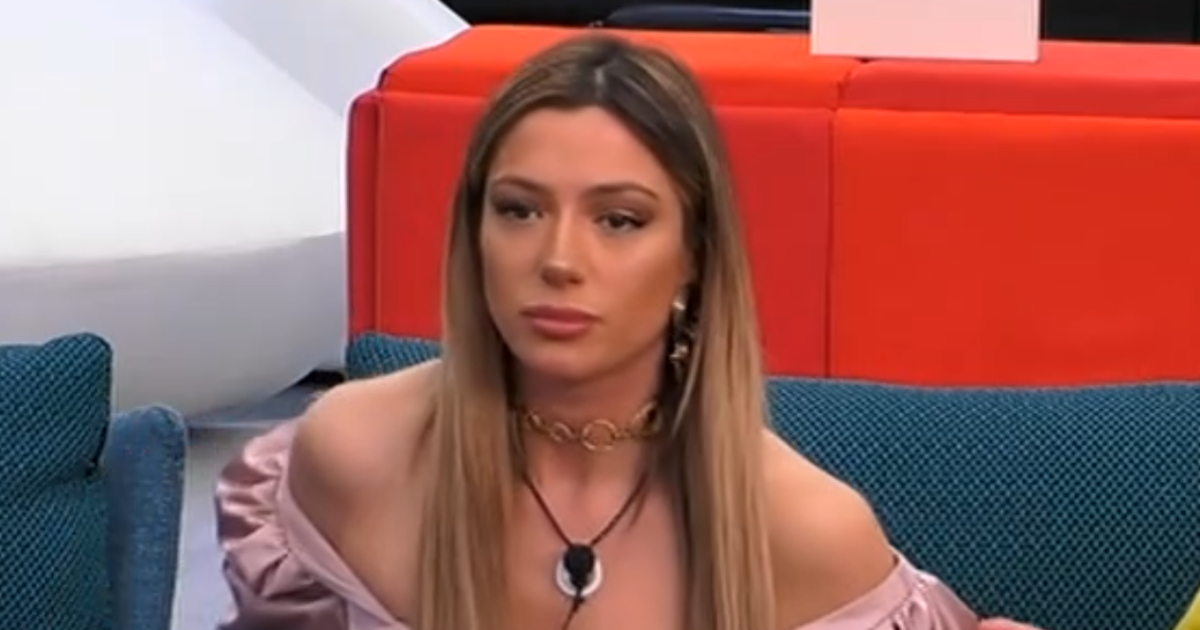 Soleil Sorge svela cos'è successo con Alex Belli sotto le coperte: scoppia il caos al Grande Fratello Vip
