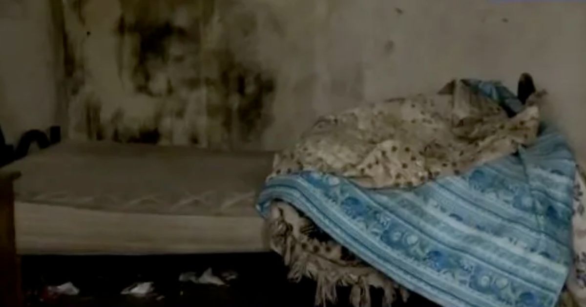 27enne segregato in casa e legato al letto, orrore in Calabria. Il medico: "Non sa parlare ne mangiare"