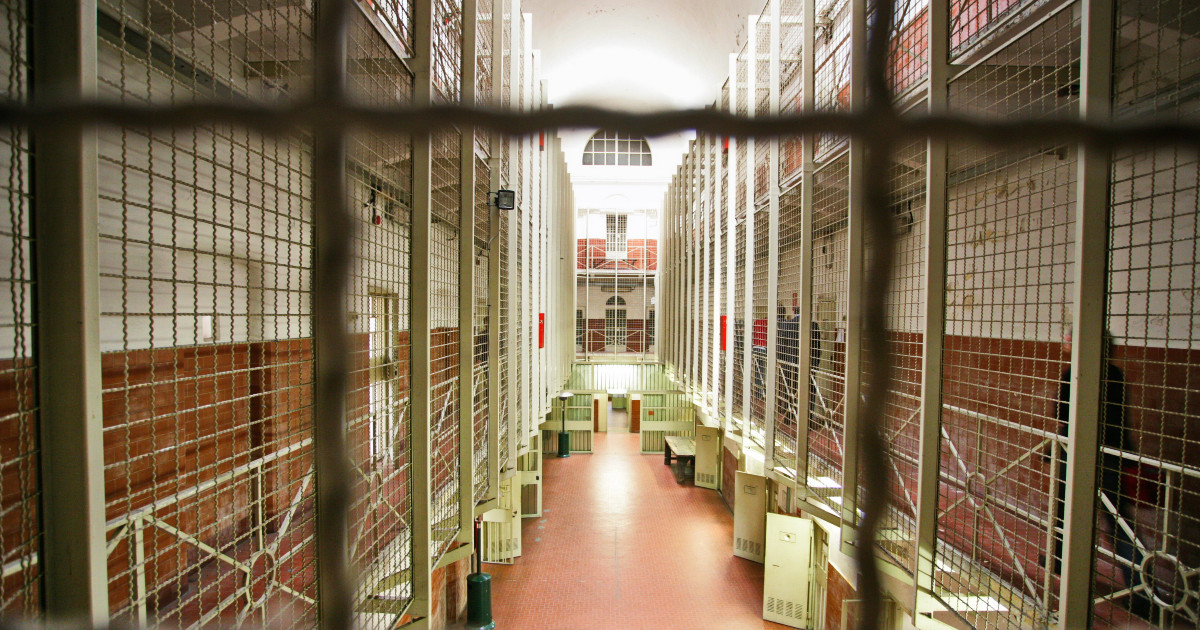 Carceri: in Italia tra suicidi, rivolte e condizioni igienico-sanitarie carenti la situazione è drammatica