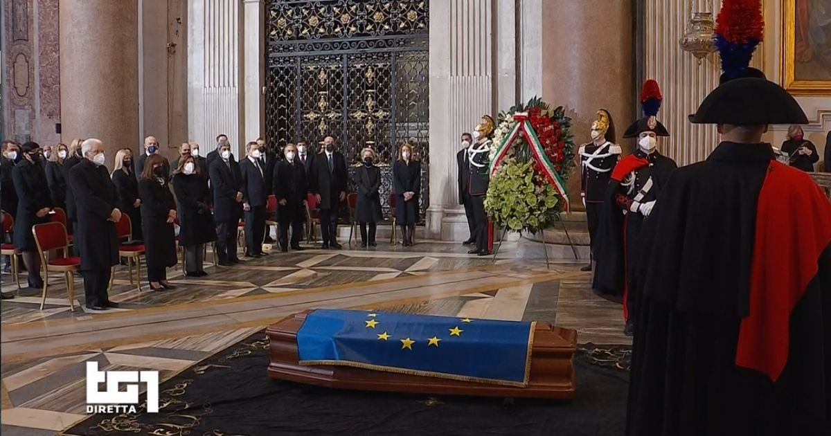 David Sassoli, i funerali di Stato del Presidente del Parlamento Europeo. Presenti le alte cariche. Le Foto