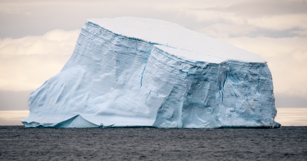 L’iceberg A-68A rilascia 152 miliardi di tonnellate di acqua dolce in Antartide: l’allarme dell’ESA