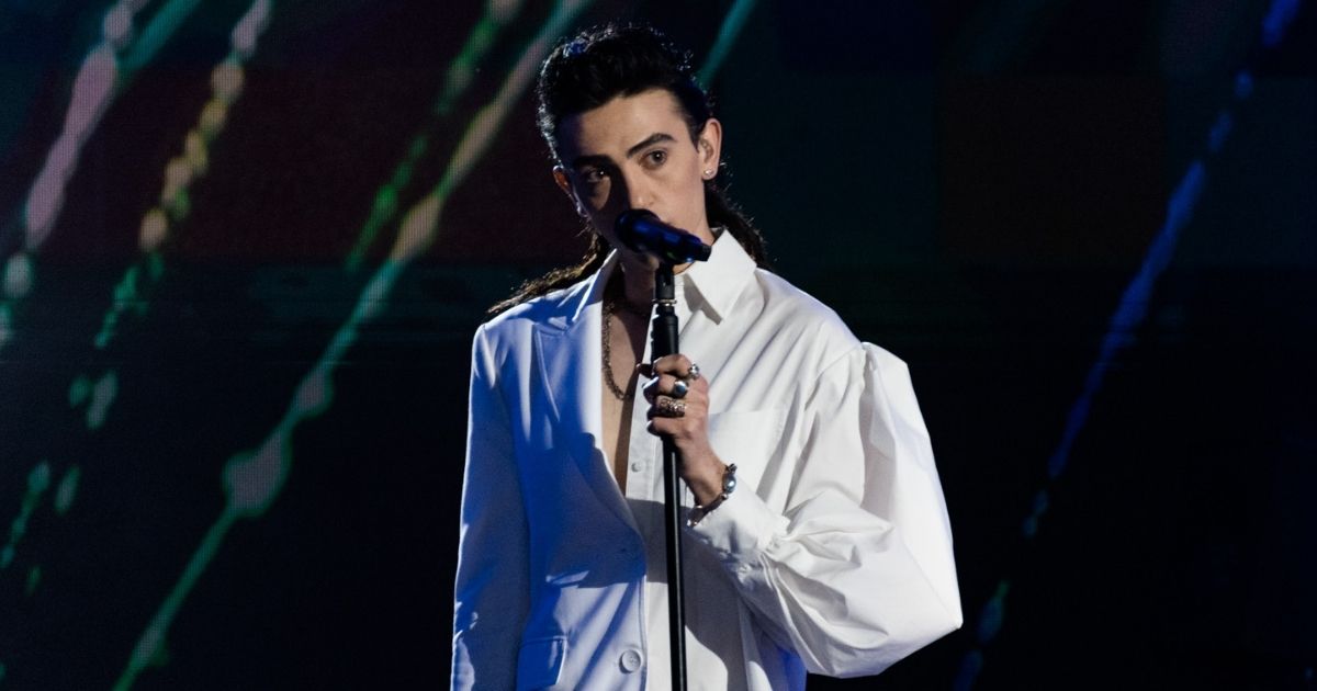 Michele Bravi, chi è: carriera, successi, vita privata e l'incidente del vincitore di X Factor Italia 7