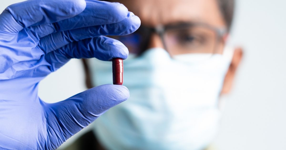 Molnupiravir: come funziona la nuova pillola contro il Covid e a chi può essere somministrata
