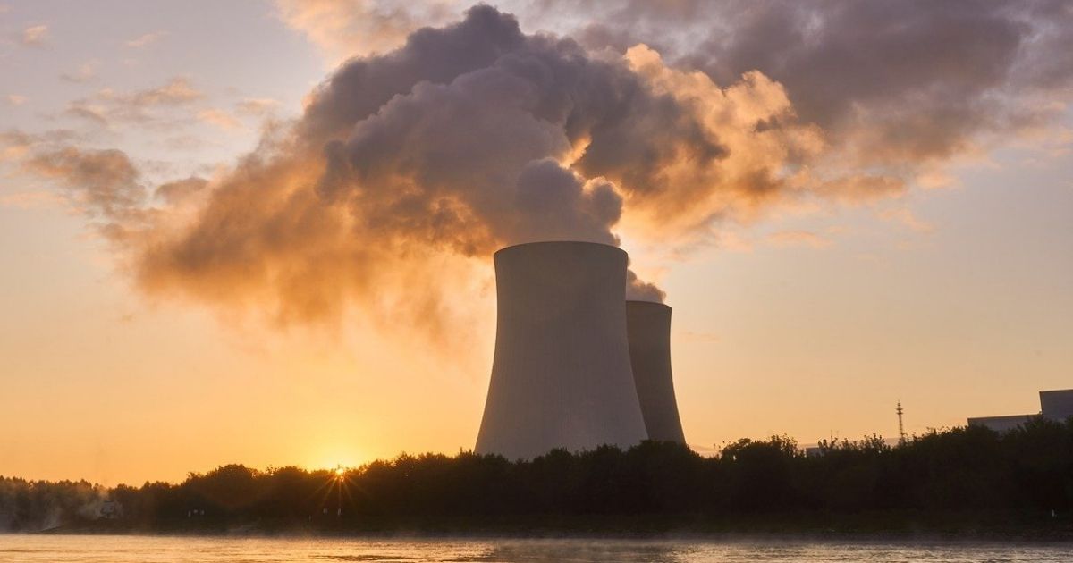 L’Ue valuta nucleare e gas come fonti “green” per la transizione sostenibile: sull’energia si dividono gli Stati