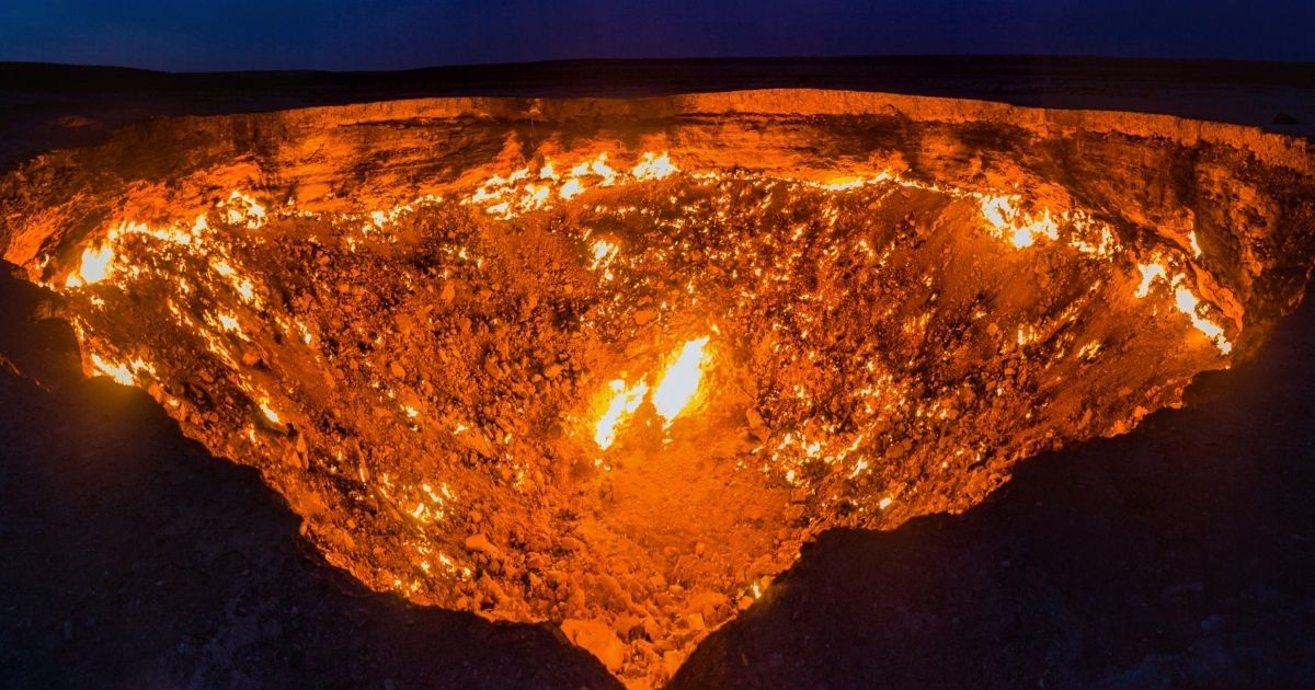 La Porta dell’Inferno: il Turkmenistan vuole spegnere il rogo che brucia da oltre 50 anni