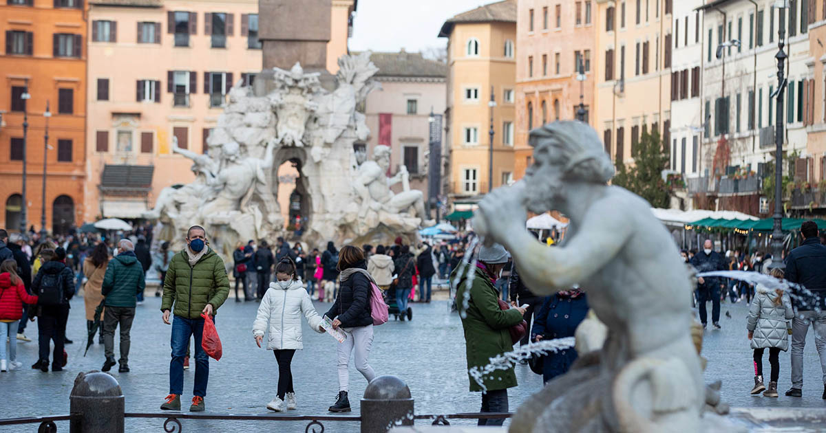 Covid e sistema colori, Regioni in pressing per mandare in soffitta il meccanismo: "Non ha più senso"