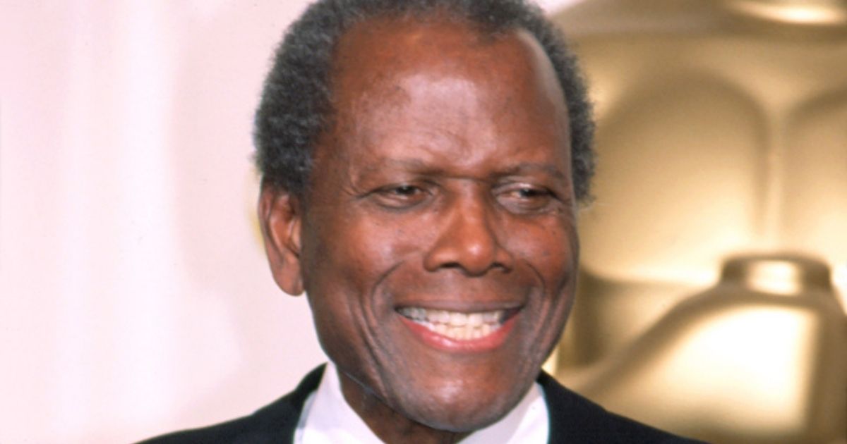 È morto Sidney Poitier: vita e successi del grande attore di Indovina chi viene a cena