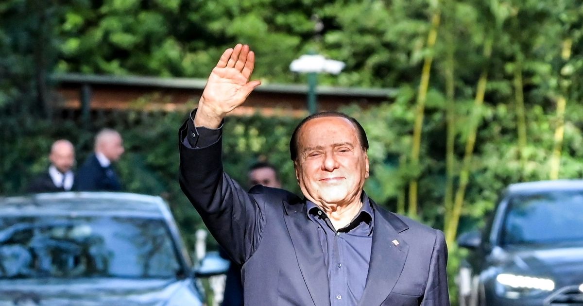 silvio berlusconi auguri fidanzata