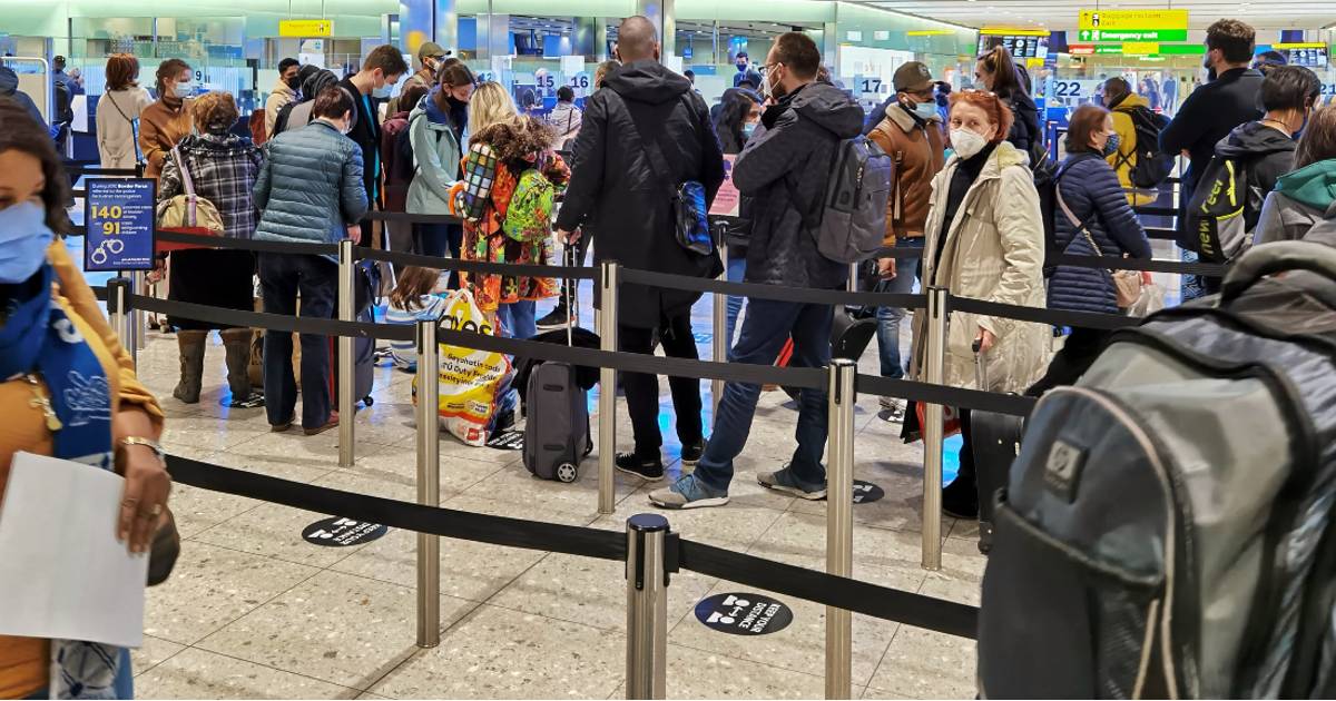 Viaggi e spostamenti senza restrizioni nell'Unione Europea: chi sono i viaggiatori interessati dalla novità