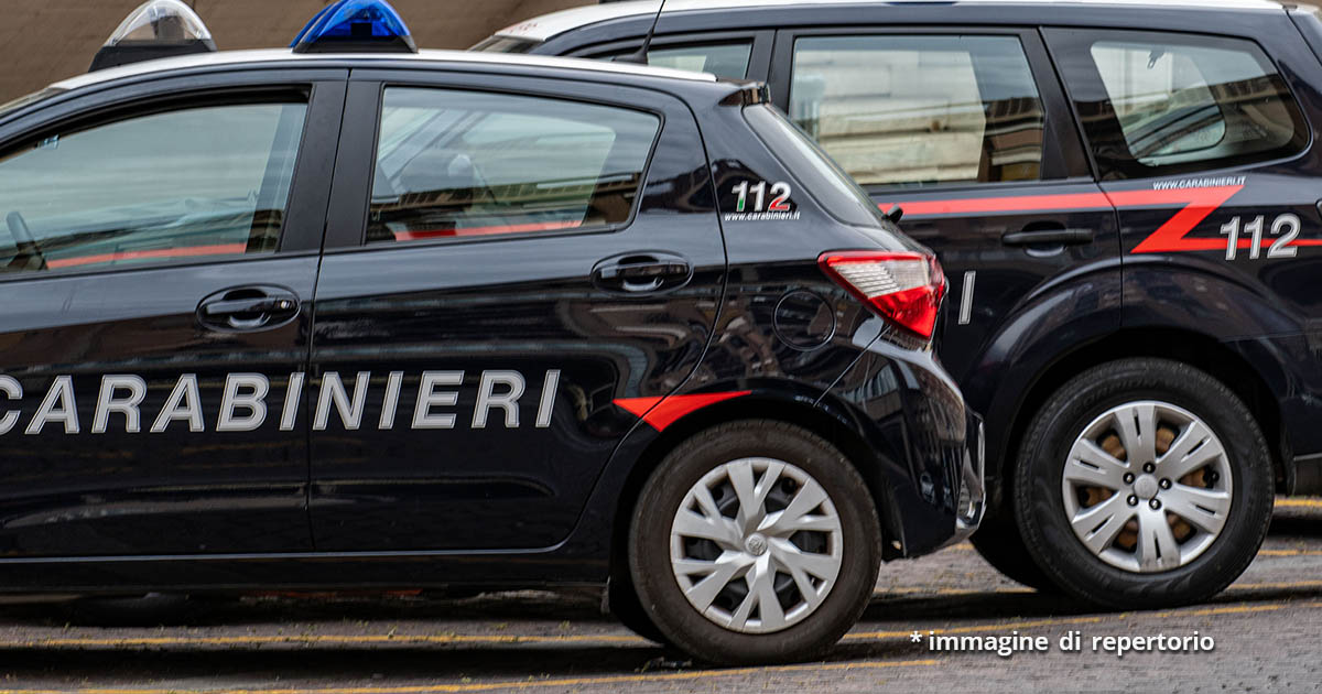 Giovane di 23 anni trovata morta a casa di un vicino: l'ipotesi dopo la scoperta all'interno dell'abitazione