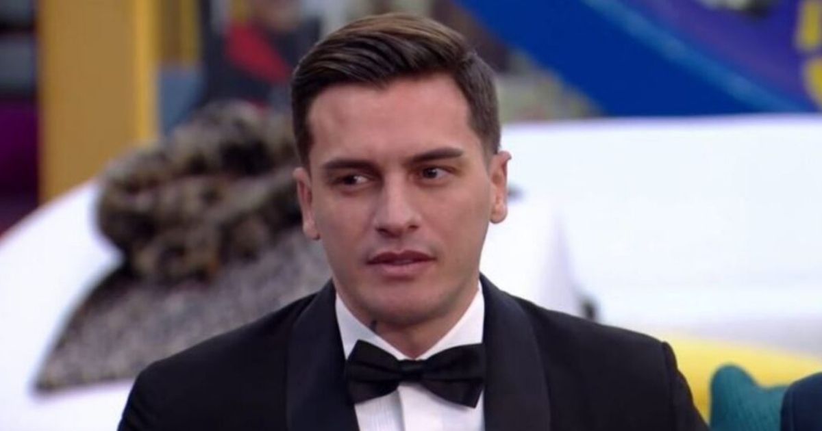 Alessandro Basciano giustifica i comportamenti aggressivi e coinvolge la ex: lei risponde a tono sui social