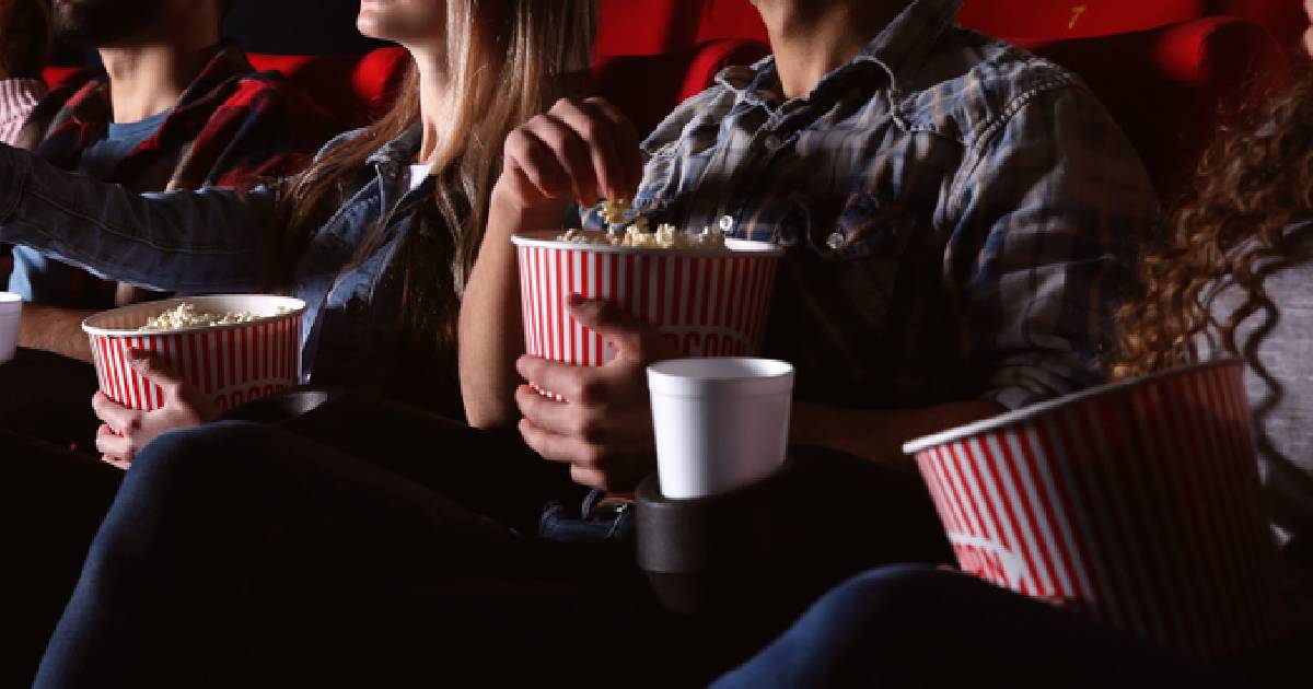 Covid, in arrivo nuovi allentamenti tra cinema e stadi: cosa cambia e quali sono le date da segnare