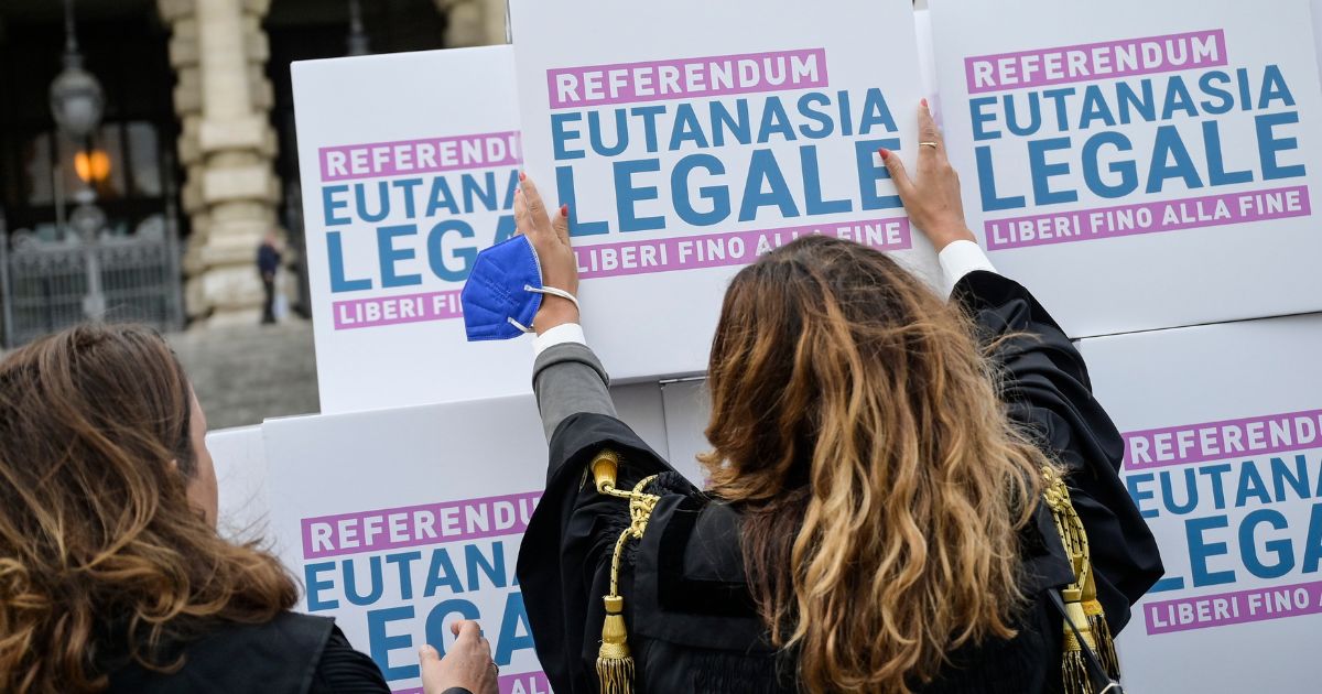 Referendum per l'eutanasia, domani l'Italia può scoprirsi laica e democratica: "È un'occasione unica"