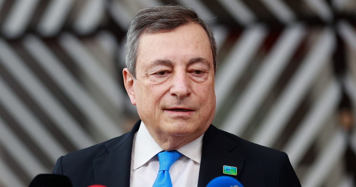 Sull'Ucraina Mario Draghi: "Non dobbiamo mostrare debolezze". Blinken: "Russia attaccherà nei prossimi giorni"