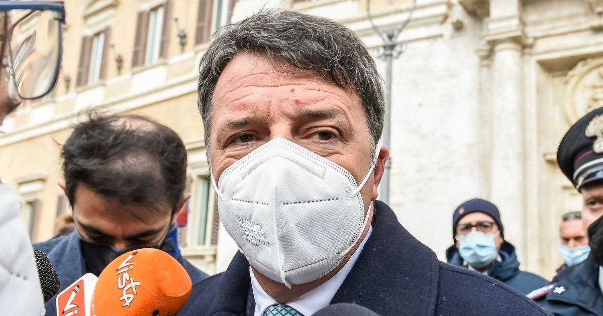 Matteo Renzi segnalato dall’Antiriciclaggio per un milione di euro dall’Arabia Saudita: la replica del senatore