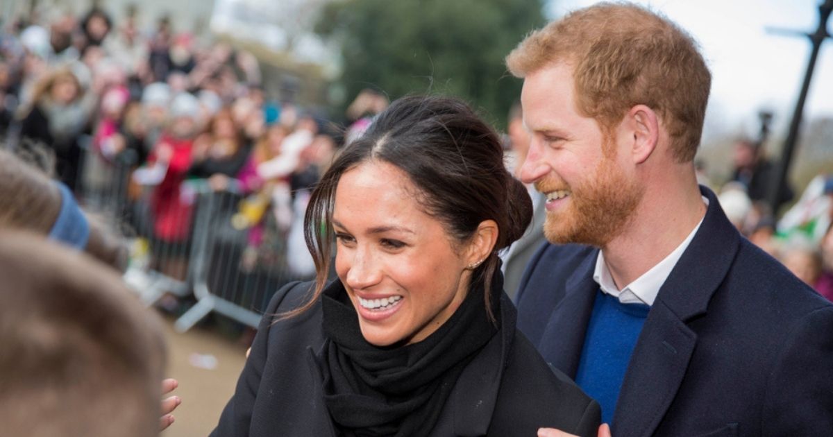 Harry e Meghan prossimi al divorzio? Parla il fratello della duchessa: "Lui non sorride più"