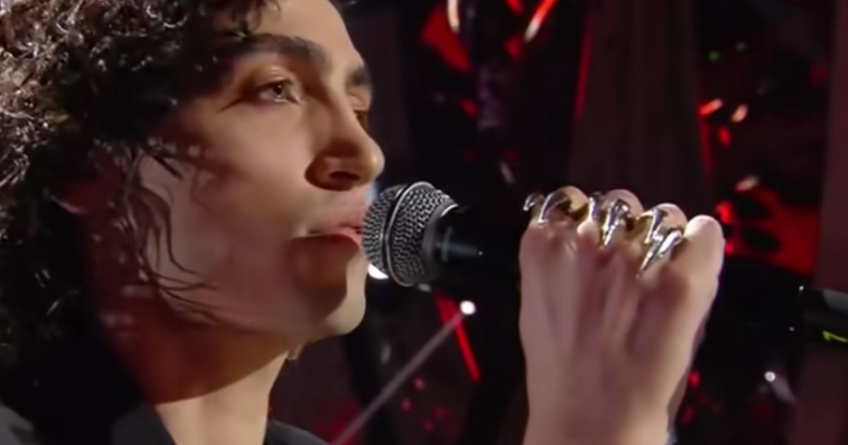 Michele Bravi ammira Massimo Ranieri al Festival di Sanremo 2022: "Chi vorrei essere da grande? Non ho dubbi"