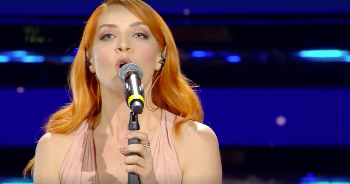 Noemi con un anello a forma di serpente fatto di diamanti al Festival di Sanremo: quanto costa e cosa significa