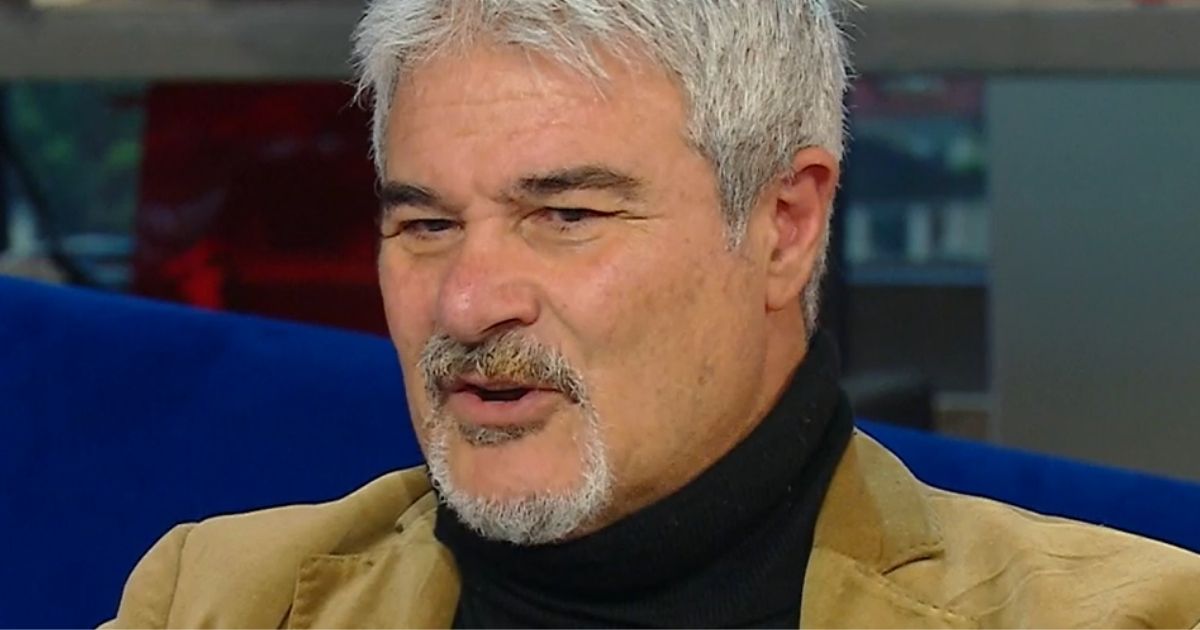 pino insegno svela un dettaglio